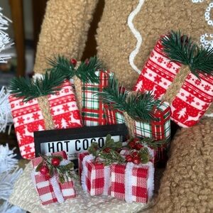 Hot Cocoa Festive Plaid Holiday Decor 9 Pc Set